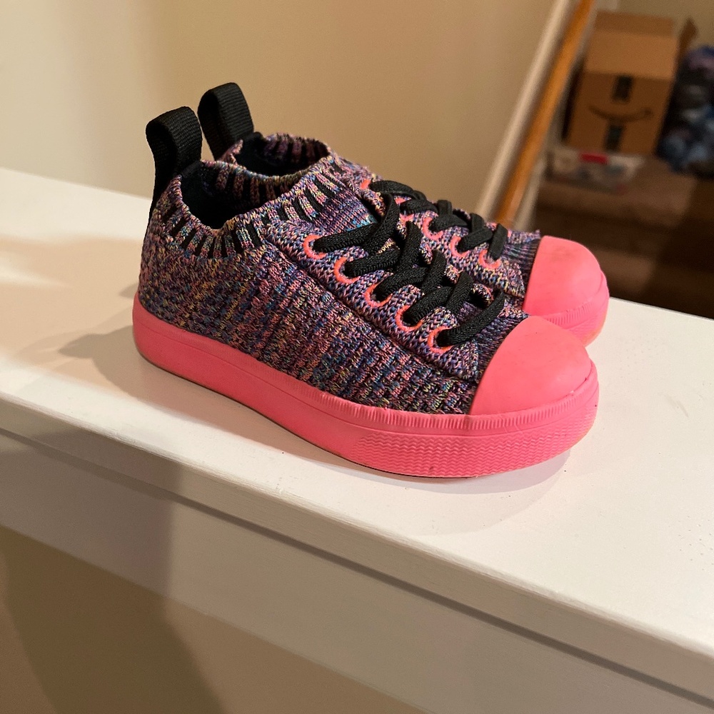 Native girls size 9